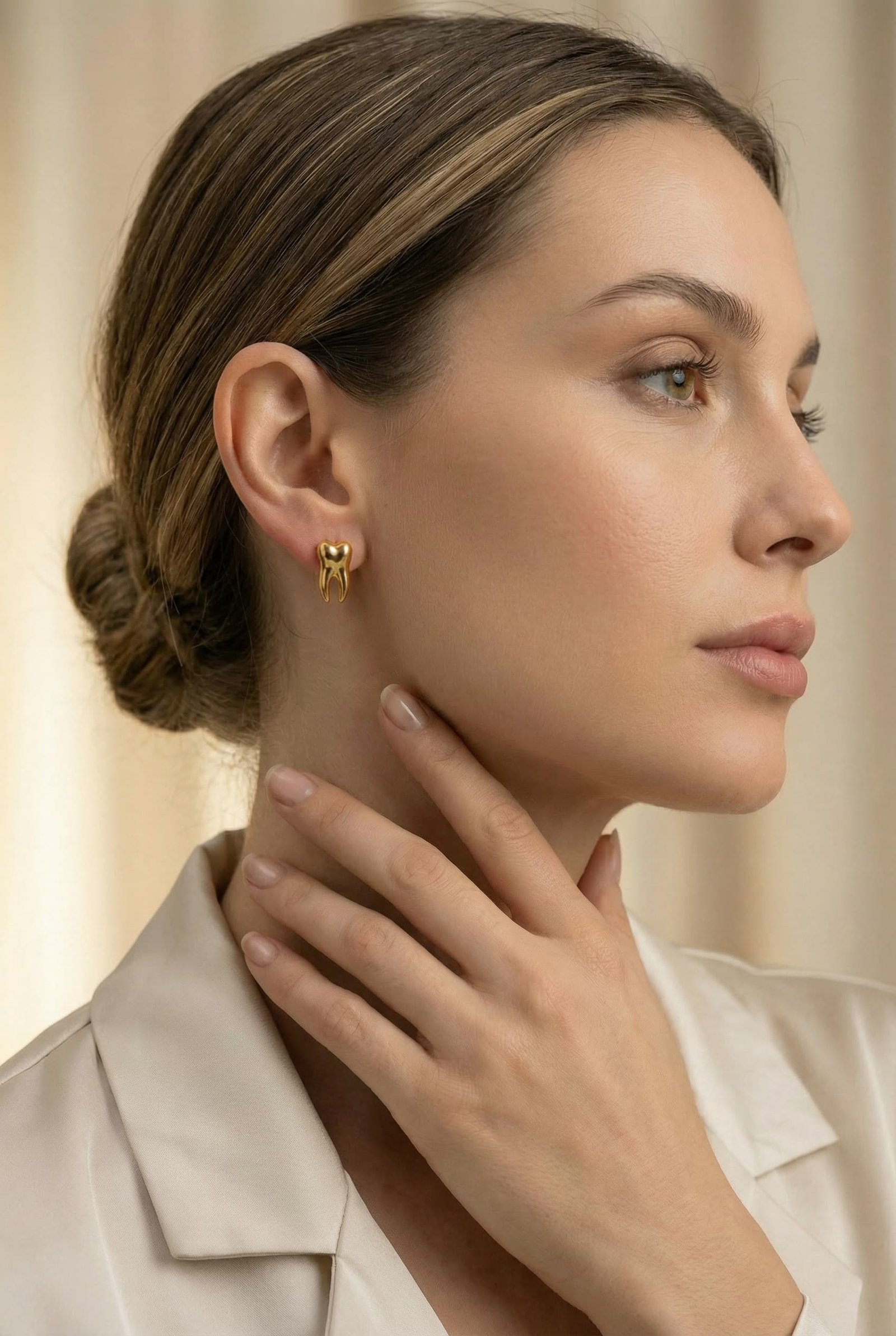 Diş Figürlü Gümüş Küpe