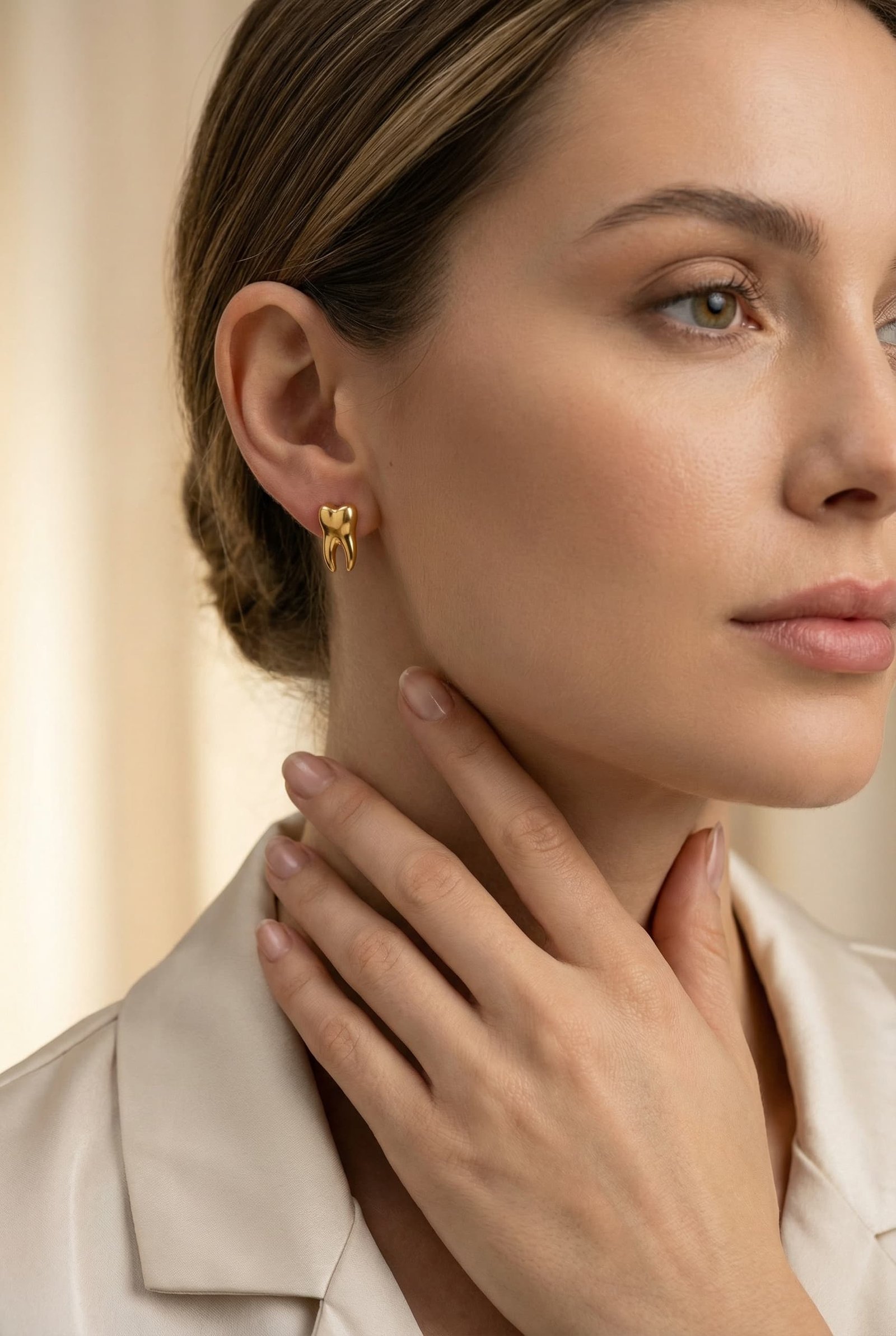 Diş Figürlü Gümüş Küpe