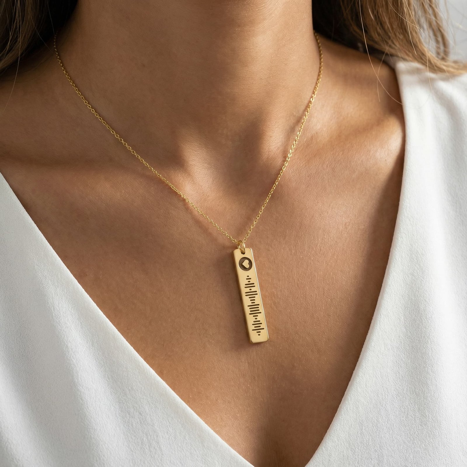 Kalpten Gelen Melodi Kolyesi – 925 Ayar Gümüş Kişiye Özel Müzik Kodu