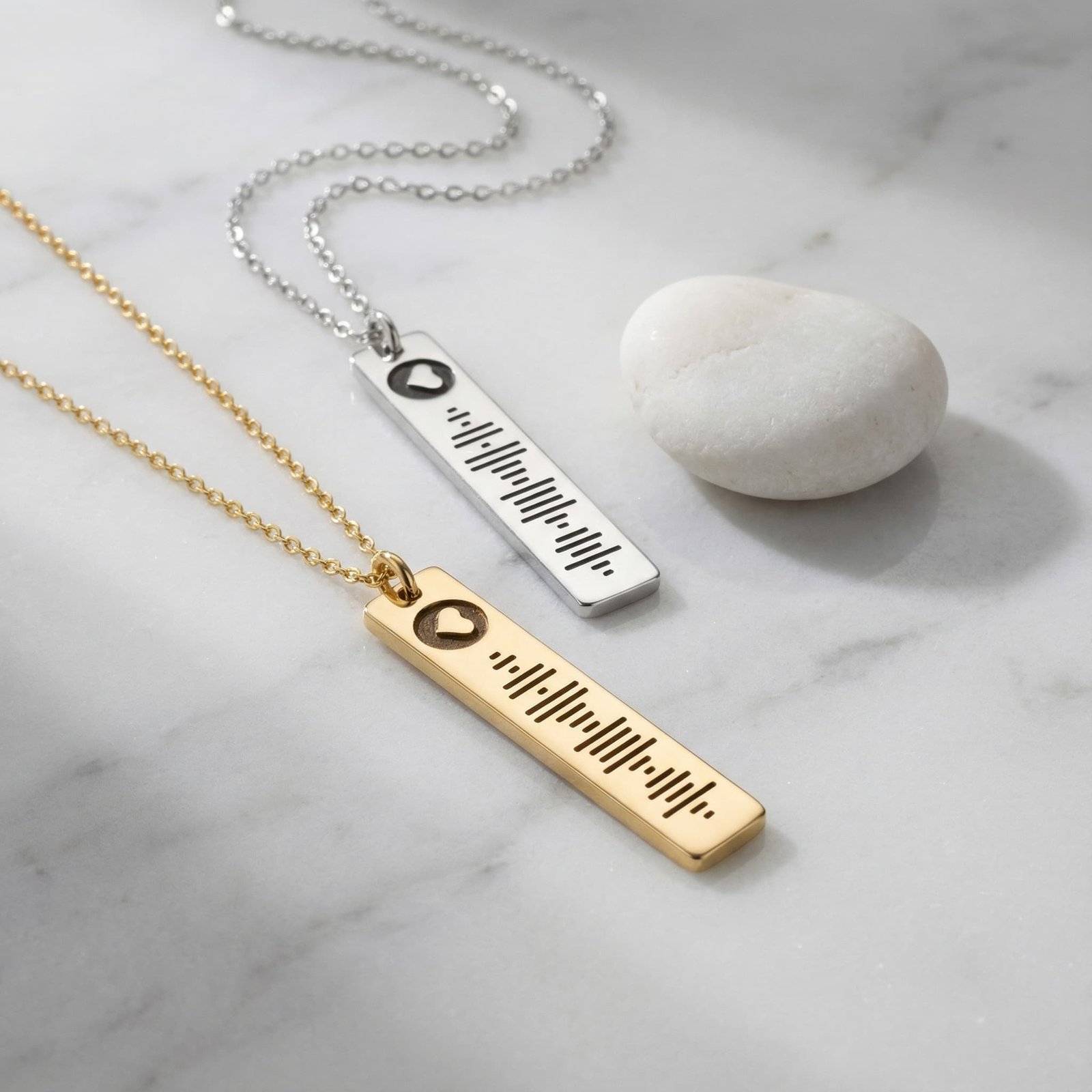 Kalpten Gelen Melodi Kolyesi – 925 Ayar Gümüş Kişiye Özel Müzik Kodu